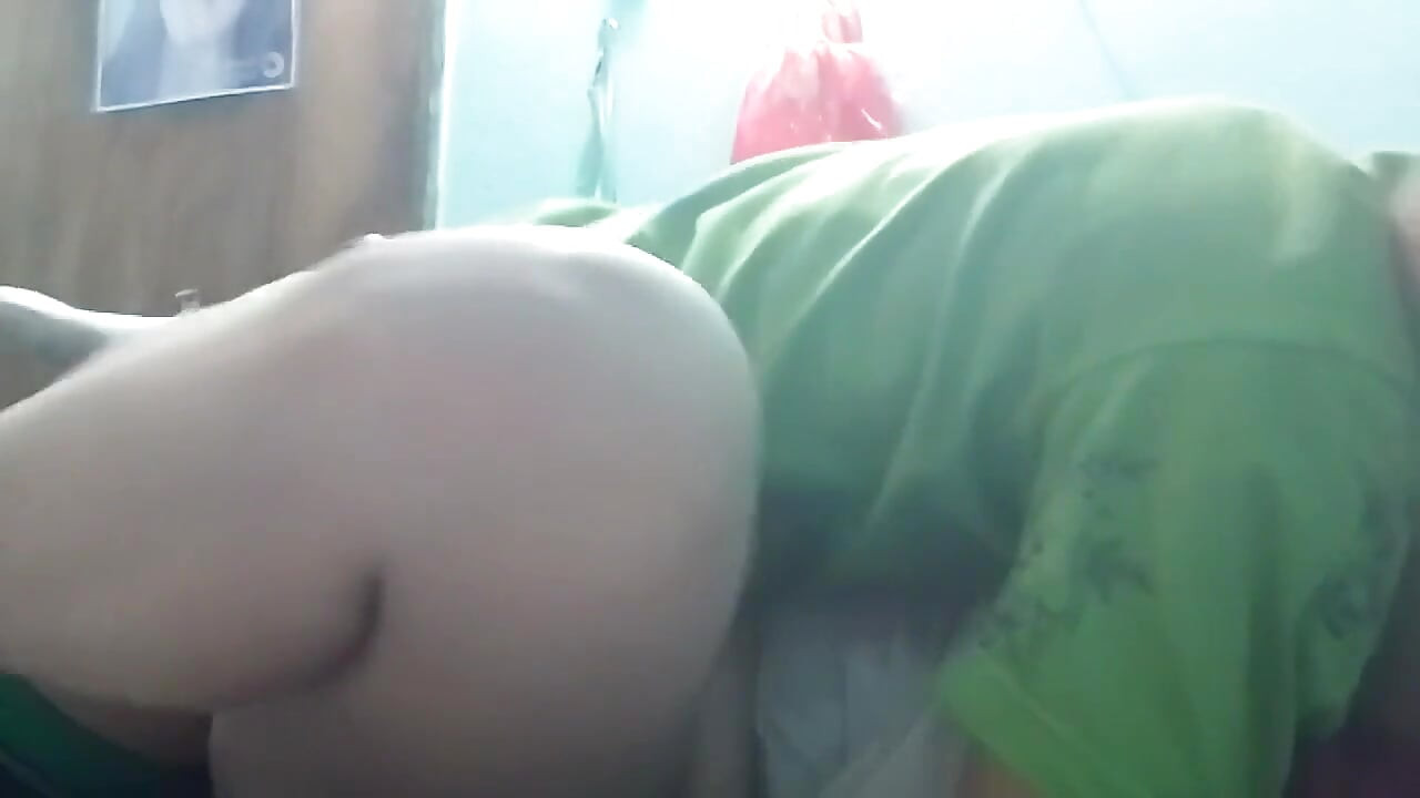 Missionário gravando do lado