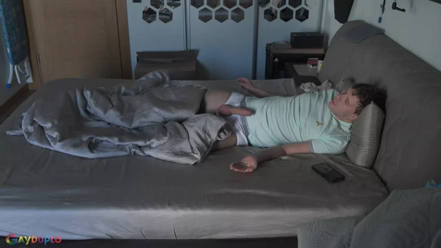 Jerking off and Cumming in Hand!