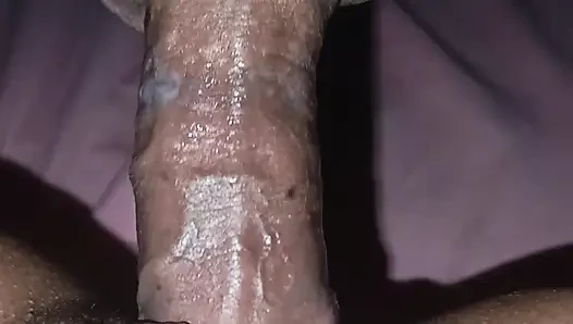 Gusto ni babe i-close up ang bagong ahit niyang puday