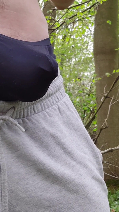 Must-see moment from "Locked and horny on the fields"