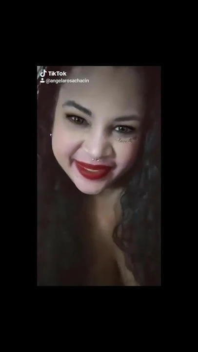Venha jogar na minha cam, eu sou latina latina quente 23072020