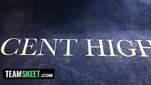 Seksi genç kız sıkı amcık öğretmen tarafından sert sikiliyor