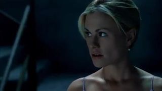 Natasha alam - true blood s03e01 (scena nuda)