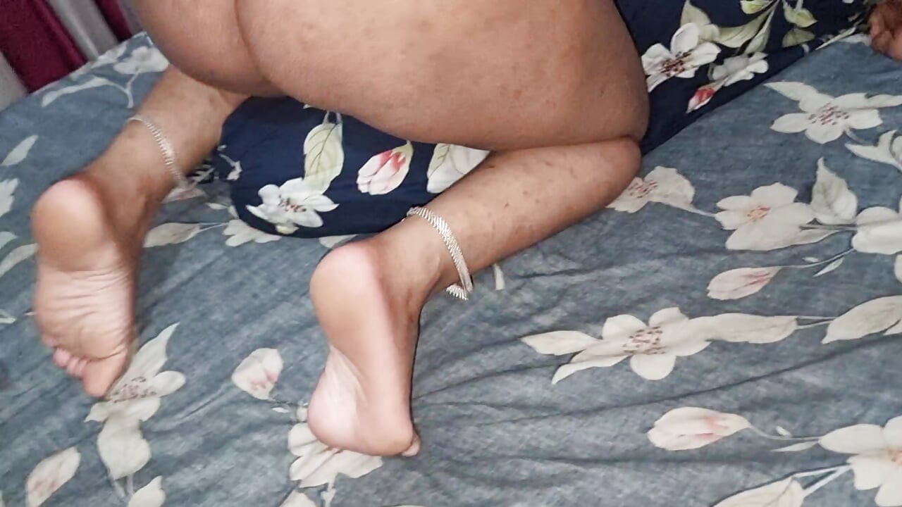 Hintli evli kadın sert seks videosu Yeni Bangla ses kremsi amcık seks videosu