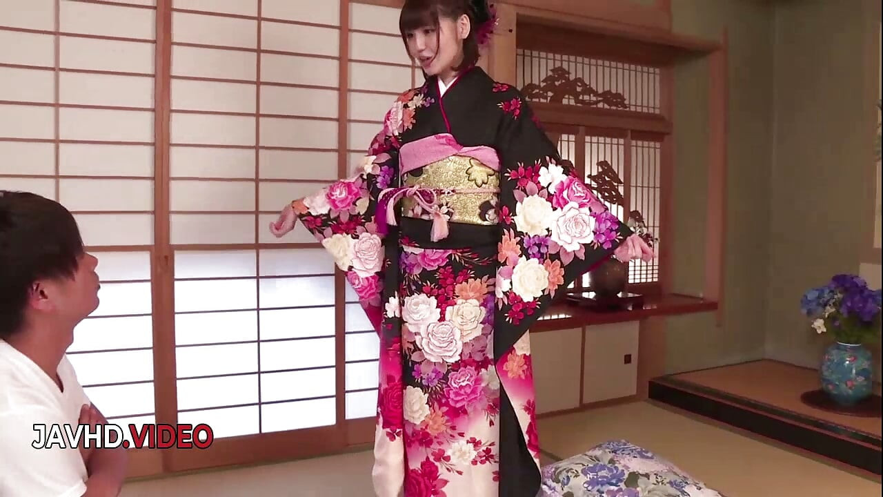 Yua Ariga in Kimono Gets Hardcore Creampie Action