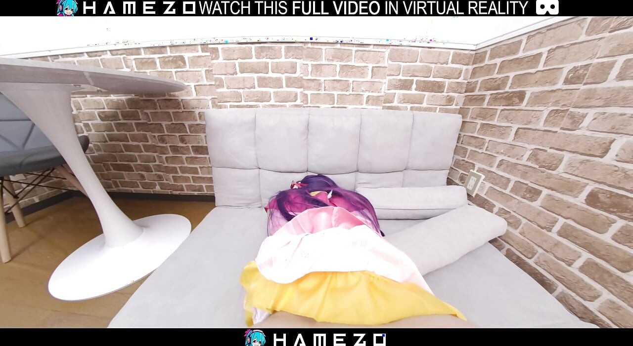 Garota sexy japonesa, Suzuna Shiraishi, é fodida em VR.