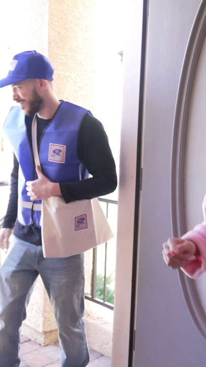 Mailman delivers a big package to pornstar | Clip 1