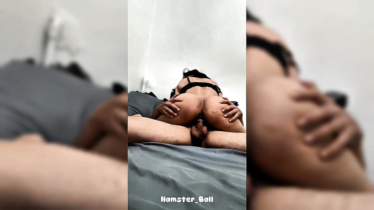 Amateur 18+ Desi Makes Sex Video with Her Boyfriend