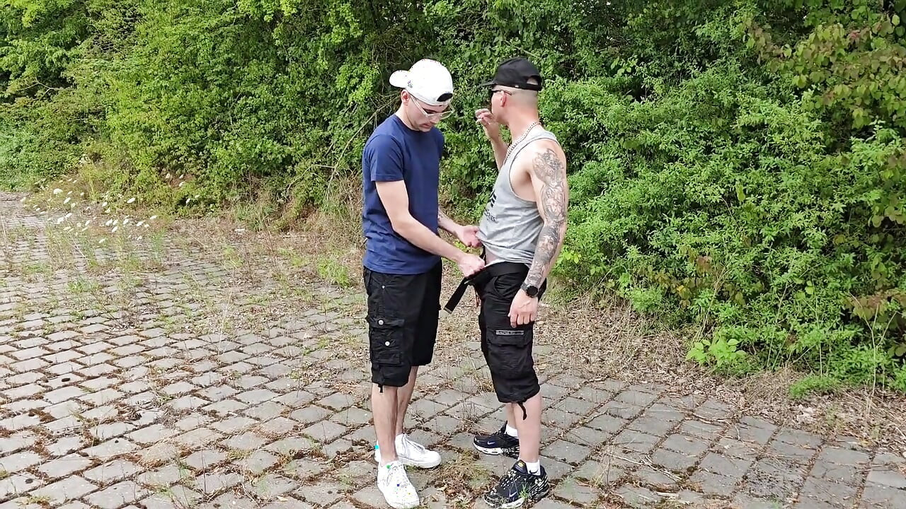 Found a Perfect Public Spot and Fucked My Gay Boy Bareback Like He Deserves