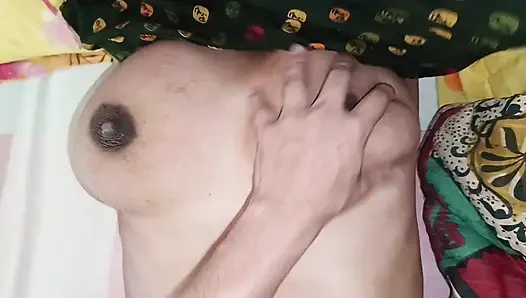 Aku meniduri saudara tiriku.