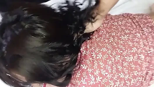 Очень горячая сури получает член раком