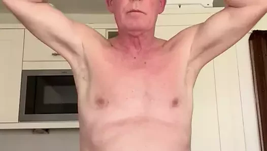 Ustama poz veiyorum