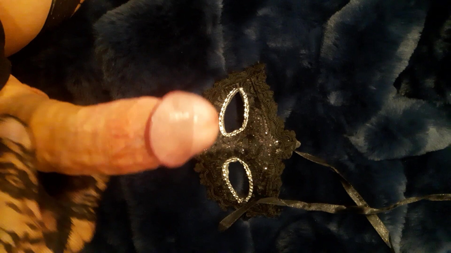 Cum fur mask