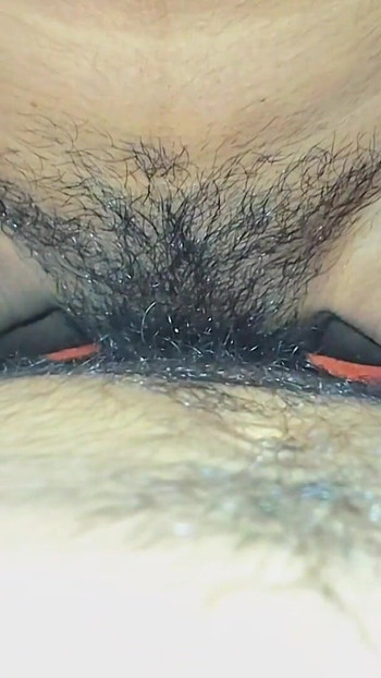 Pepek ketat desi India panas teman wanita dan teman lelaki saya | Klip 1