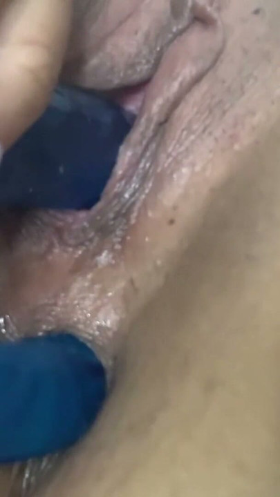 JhoanitaCat wants to study but she is very horny and masturbates her wet pussy and tight ass with a double toy | Clip 3