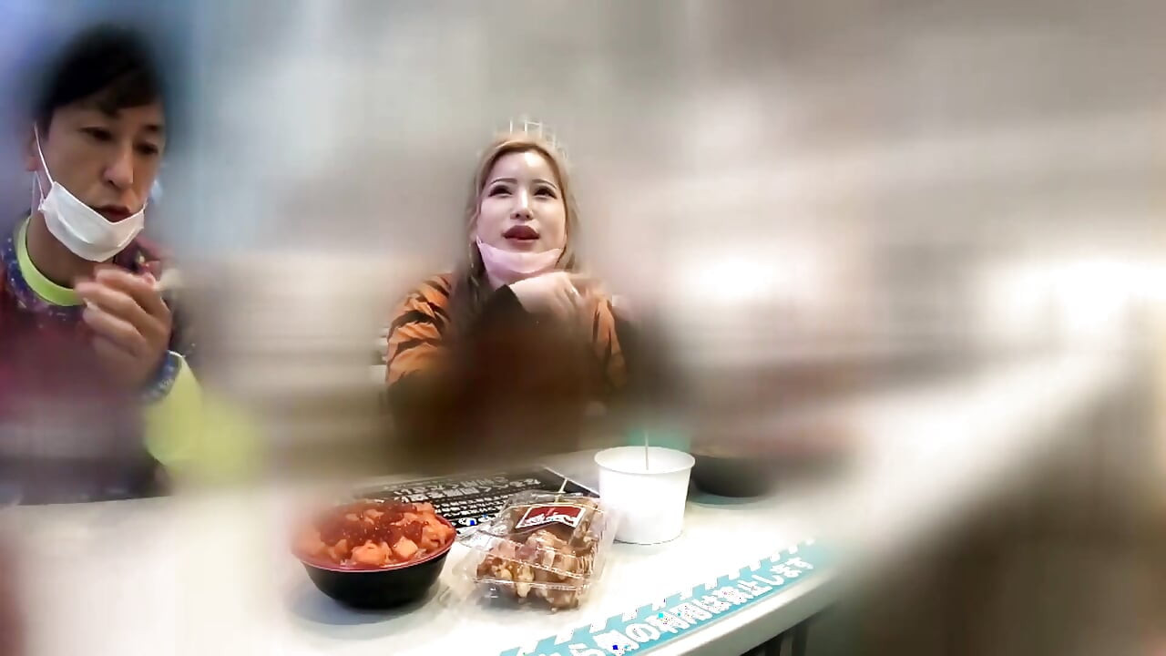 Parte 1: la chica blanca intermitente y la noche de año nuevo