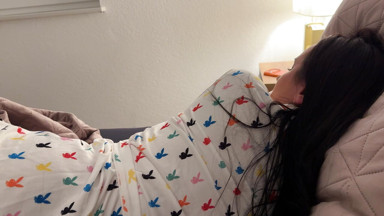 Step Son Cums Twice on Stepmom in Bed After Cuddle Request