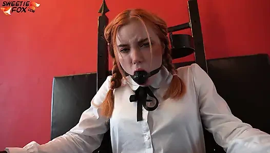 Der lehrer peitschte und fickte sexy schülerin, damit sie die prüfung besteht