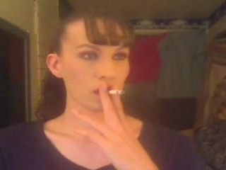 Fumatoare sexy matură