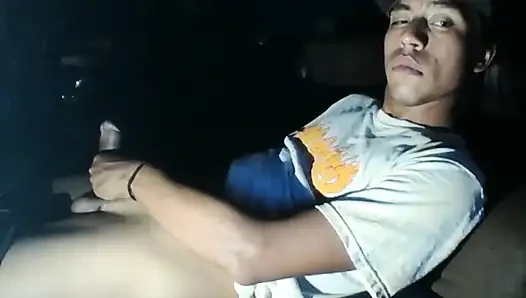 Akoru en altına indir