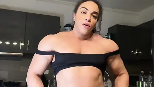 Akulah yang melakukan tamparan di sekitar sini