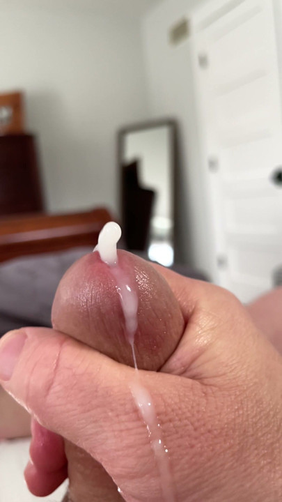 Slo-mo Cumshot