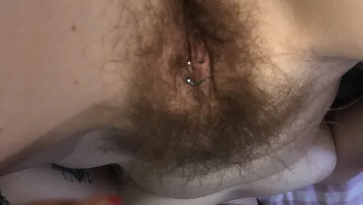 Mommy’s wank doesn’t go according to plan whilst trying to turn some piss into squirt by masturbating whilst needing a pee