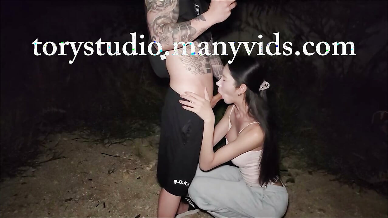 After an outdoor shoot with her, a crowd gathered, so we fle