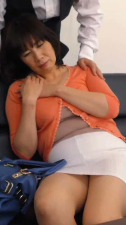 Mature Women Get Fucked By Drowning In Young Men’s Dicks 6 | Clip 1