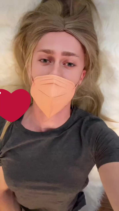 Teen femboy cum in her own face