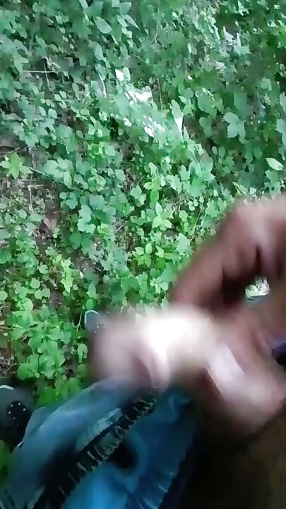 Runkkaaminen ihmisten ympärillä