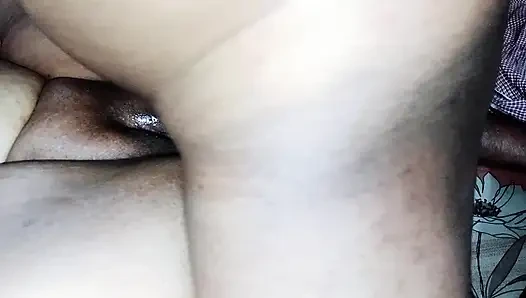 Bangla Beautiful Deshi Hot Bhabhi ko dogy Hardly fuking her pussy fingering Enjoymen time video.