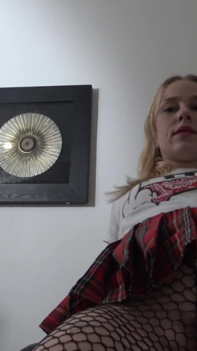Teen-dom collegegirl vollgewicht facesitting Terror!
