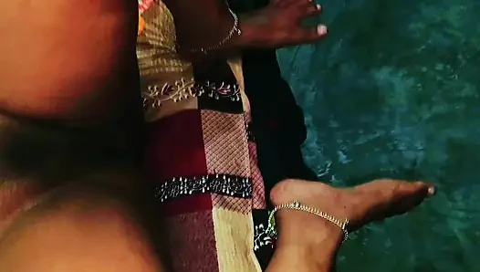 Hintli baldızın sıkı amcık sikişme pozisyonu ve net Hintçe ses indian_viral_videos