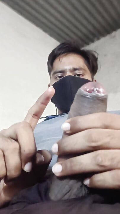 A man teaches anatomy with full explanation for regarding followers question and solutions for the problems