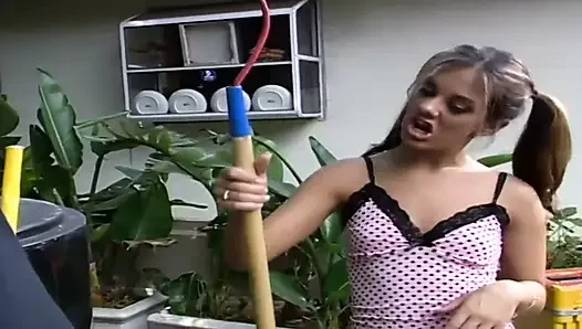 Hot 20yo Fucked by New Neighbor in Garden - Outdoor Risky Creampie