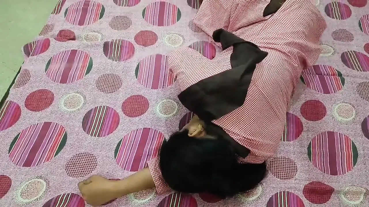 Indiana universitária sexo pela primeira vez com namorado em hotel