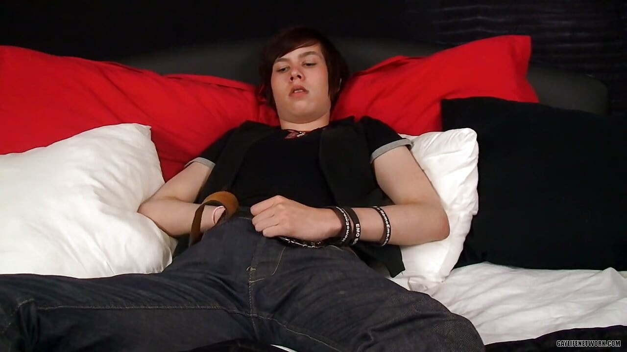 Twink Boy Enjoys His Own Long Dick