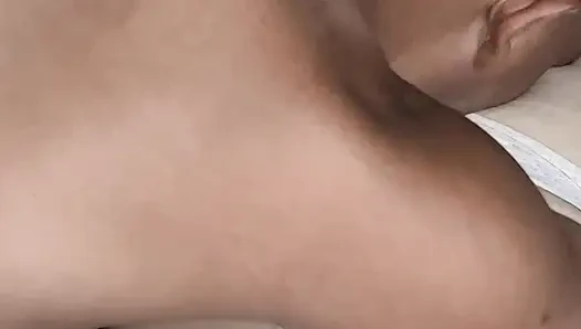Virgin of +18 Rubs my Vaginal Lips and we end up having Sex in amateur homemade video.