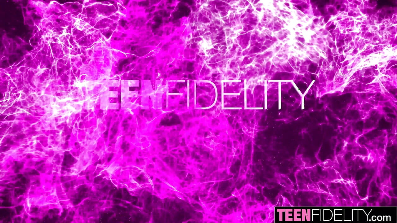 TEENFIDELITY Tiukka Latina Raven Reverie