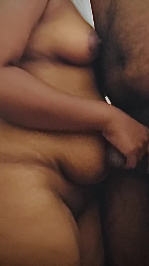 The curvy milf body and ass is showcased to her bull on vc.Big ass horny hotwife teases husbands small dick and in the climax sh | Clip 1
