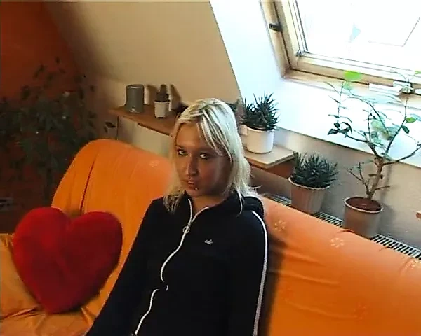 Vivien 20 Jahre liebt Abwechslungsreichen sex was passiert noch im Casting