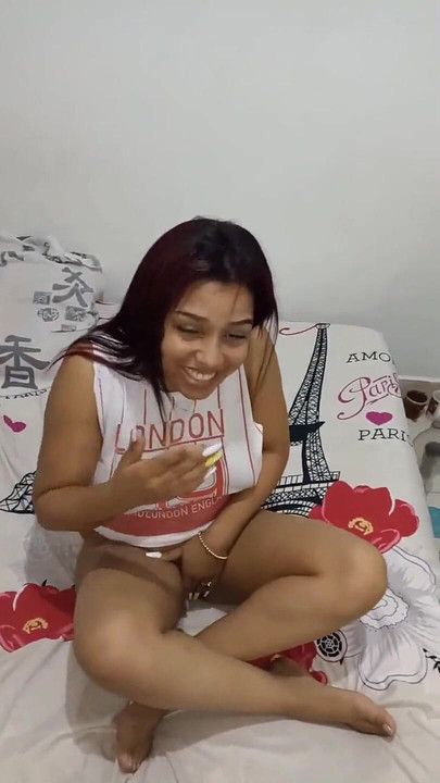 18 anos morena peituda flácida de Nova York, Estados Unidos, fodendo o pau grande do seu meio-irmão parte 59