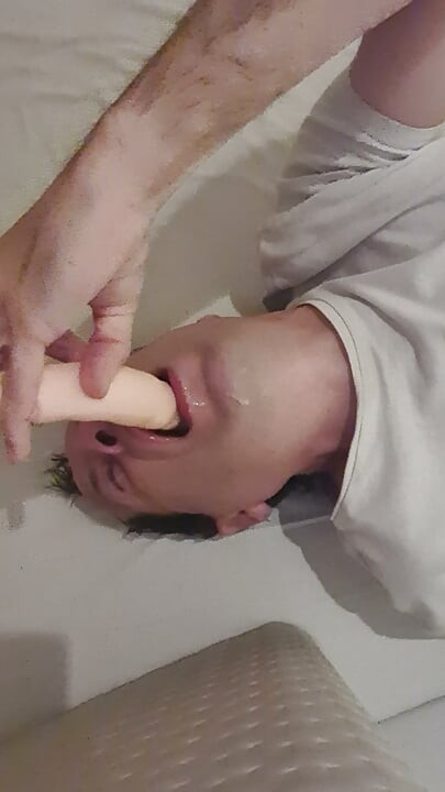 Deep throat fuck