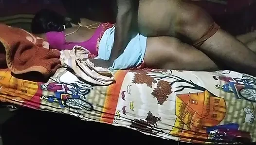 Soya hua mausi ko chod diya