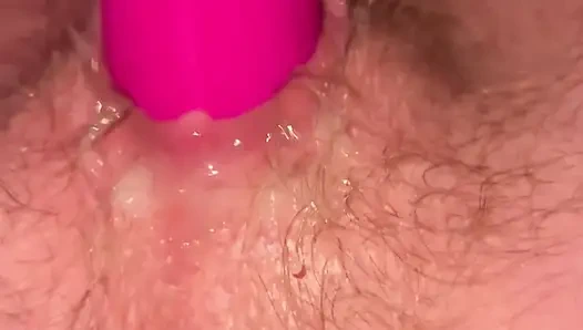 Muncrat kencing pagi-pagi masturbasi memek basah close up