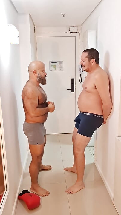 Naughtybearbr - Heavyweight Body Shot Challenge