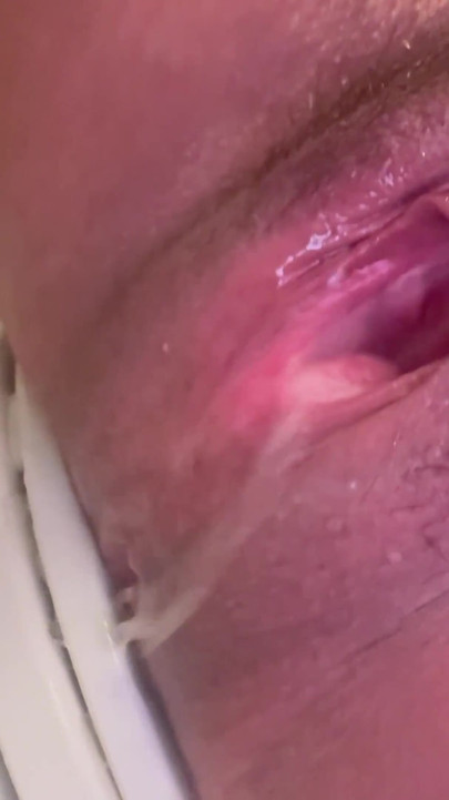POV Huge Squirts