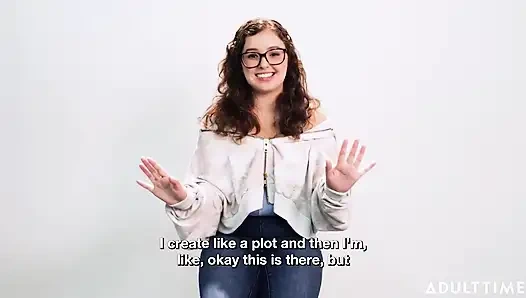 Leana liebt, dachte, jemand beobachtet sie beim masturbieren!