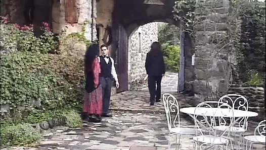 18-летнюю Тинку-брюнетку Схватил Пожилой Мужчина. Интенсивная Встреча На Улице!